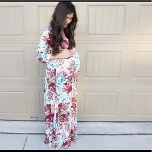 Ivory Floral 3/4 Sleeve Maternity Maxi Dress